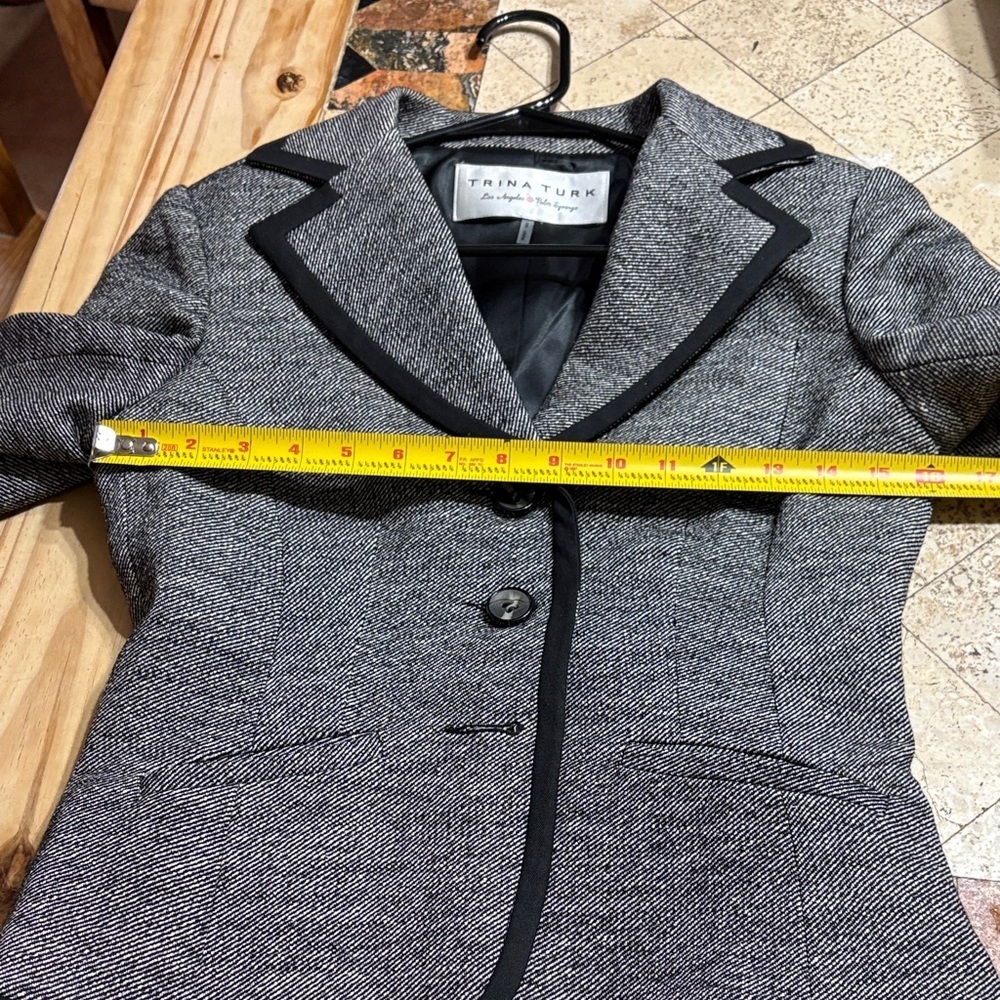 Trina Turk Women's Gray Blazer with Black Trim - Picture 13 of 16